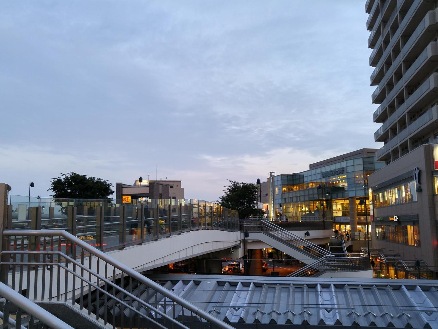 夕方の大泉学園駅