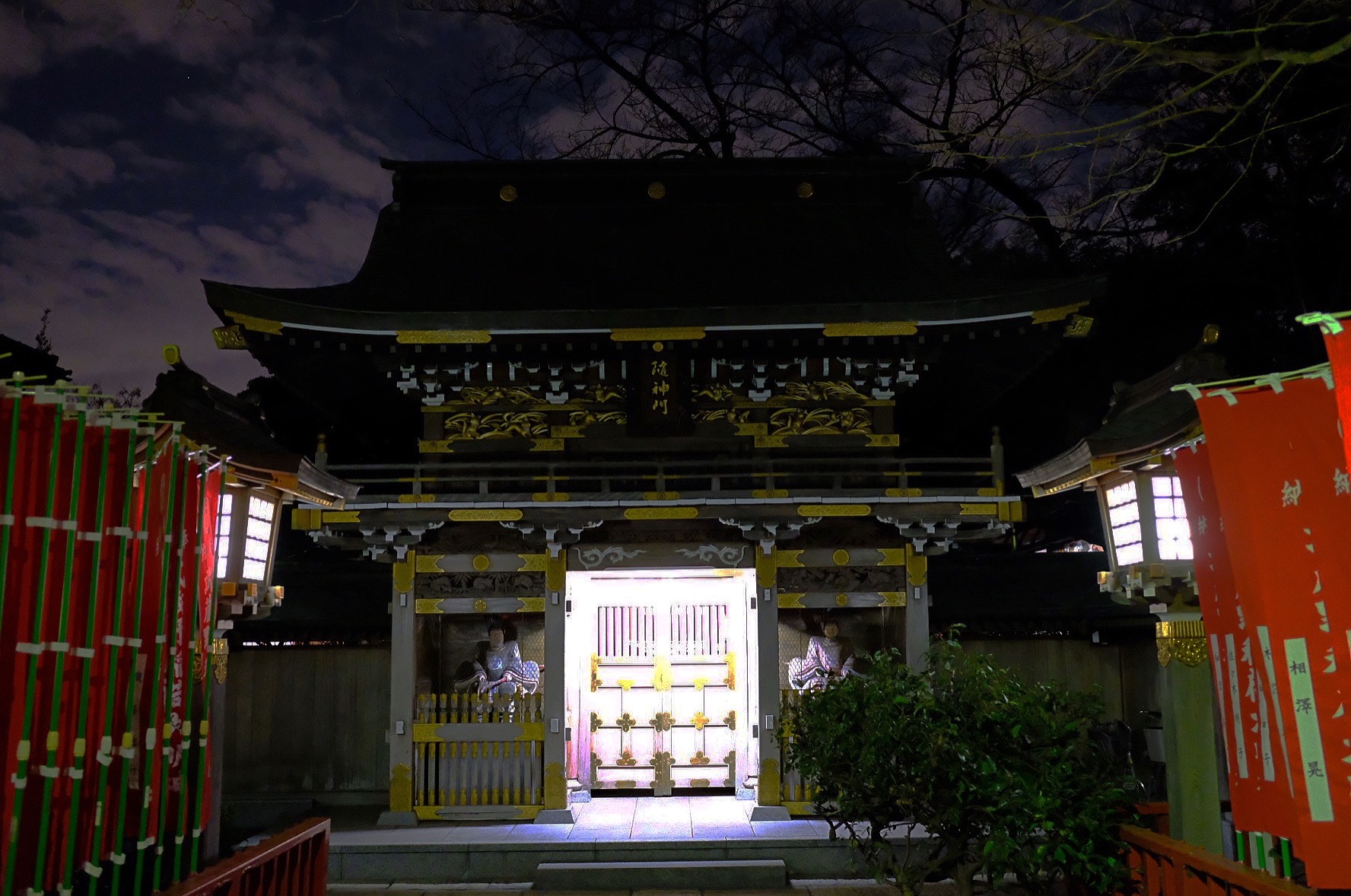 夜の武蔵野稲荷神社